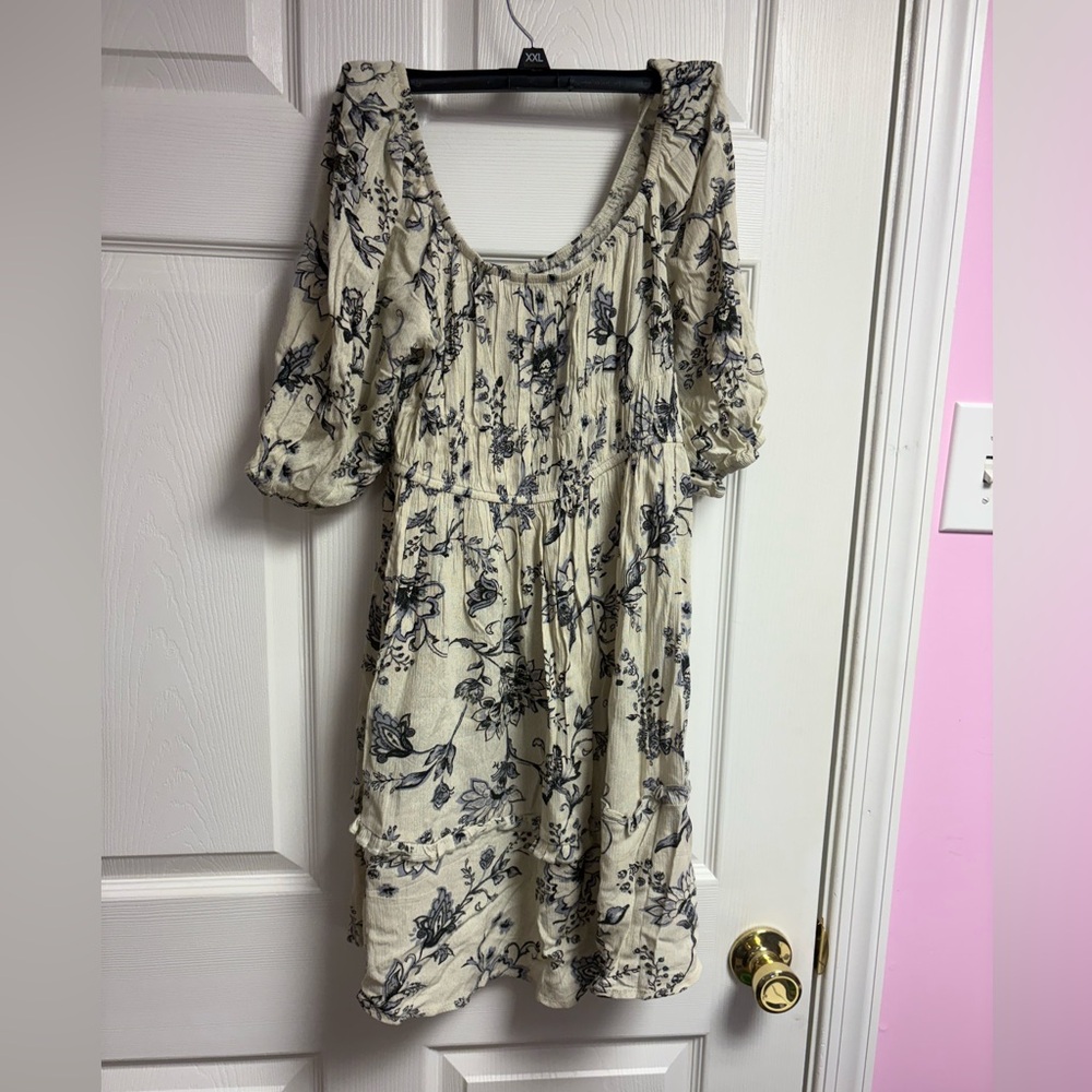 Floral Print Cream Dress Size Small